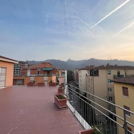Apartamento Attico Vista San Luca Bolonia Exterior foto